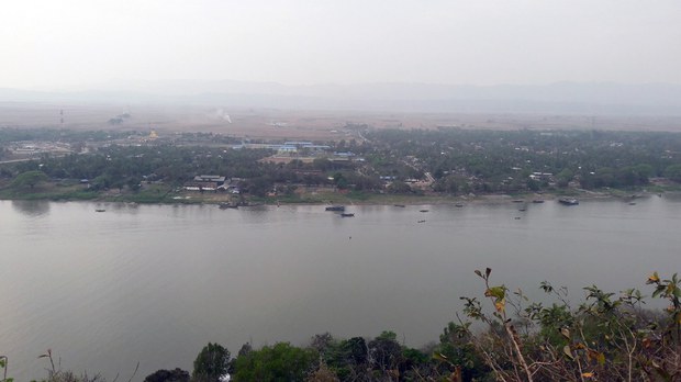 AA ထိန်းချုပ်ရာ ကျောက်တော်မြို့ ဗုံးကြဲခံရပြီး လူ ၂၀ ကျော်ဒဏ်ရာရ