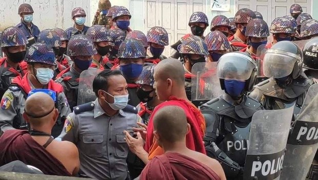 မိုးကုတ်မြို့မှာ သံဃာတော်တစ်ပါးကို ရိုက်နှက်ဖမ်းဆီး
