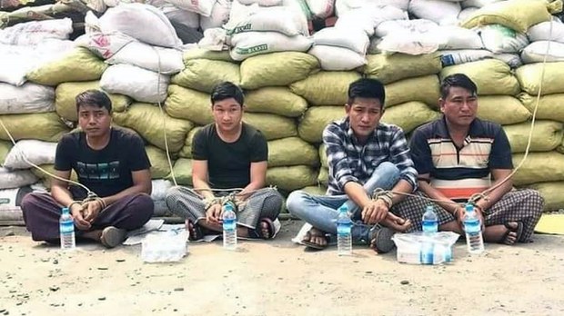 ကလေးမြို့က သပိတ်စခန်းကို ကျူးကျော်လာတဲ့ ရဲတပ်ဖွဲ့ဝင် လေးဦးကို ဖမ်းဆီးထား ကလေးမြို့က သပိတ်စခန်းကို ကျူးကျော်လာတဲ့ ရဲတပ်ဖွဲ့ဝင် လေးဦးကို ဖမ်းဆီးထား