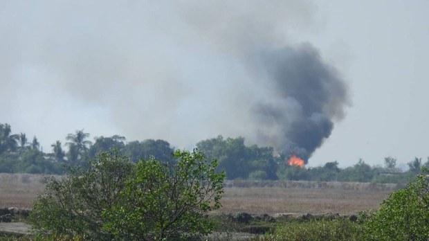AA ထိန်းချုပ်တဲ့ ပုဏ္ဏားကျွန်းမြို့နယ်ကို စစ်ကောင်စီတပ်က လက်နက်ကြီးနဲ့ ပစ်ခတ် AA ထိန်းချုပ်တဲ့ ပုဏ္ဏားကျွန်းမြို့နယ်ကို စစ်ကောင်စီတပ်က လက်နက်ကြီးနဲ့ ပစ်ခတ်