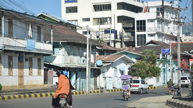 လက်နက်ကြီးကြောင့် မိုးကုတ်မှာ သံဃာသုံးပါး ပျံလွန်
