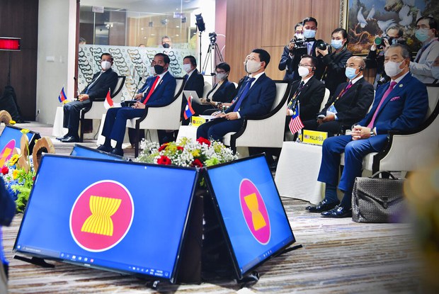 အာဆီယံ ထိပ်သီးအစည်းအဝေးတက်ဖို့ မဆုံးဖြတ်ရသေးကြောင်း စစ်ကောင်စီပြော