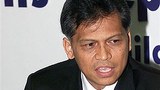 surin1_305px.jpg