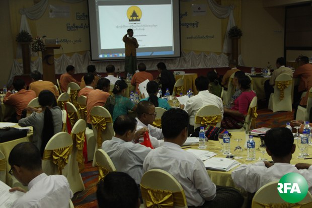 ygn-parliament-trainer-620.jpg ygn-parliament-trainer-620.jpg