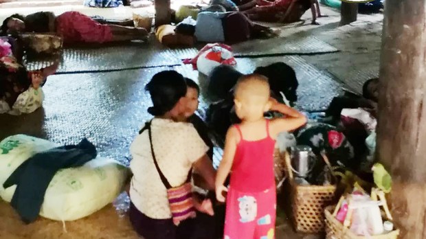 အရာတော်မှာ လေကြောင်းတိုက်ခိုက်မှုကြောင့် ဒေသခံတစ်သောင်းကျော် ထွက်ပြေးရ အရာတော်မှာ လေကြောင်းတိုက်ခိုက်မှုကြောင့် ဒေသခံတစ်သောင်းကျော် ထွက်ပြေးရ