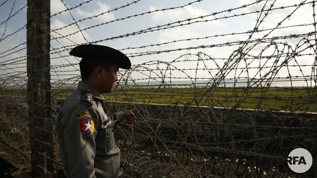 bangladesh-fence-622.jpg