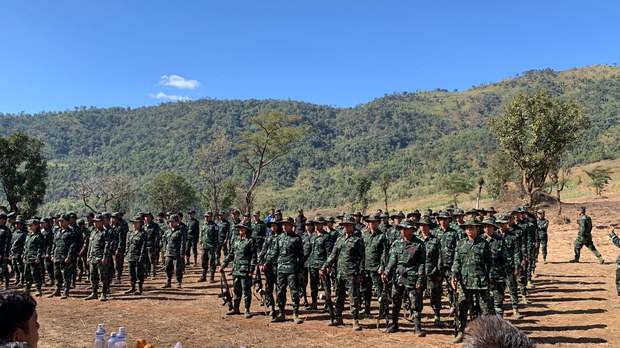 နယ်ခြားစောင့်တပ်ဖွဲ့ဝင်တချို့ ကရင်နီကာကွယ်ရေးတပ်တွေနဲ့ ပူးပေါင်းသွားကြောင်း စစ်ကောင်စီဝန်ခံ နယ်ခြားစောင့်တပ်ဖွဲ့ဝင်တချို့ ကရင်နီကာကွယ်ရေးတပ်တွေနဲ့ ပူးပေါင်းသွားကြောင်း စစ်ကောင်စီဝန်ခံ