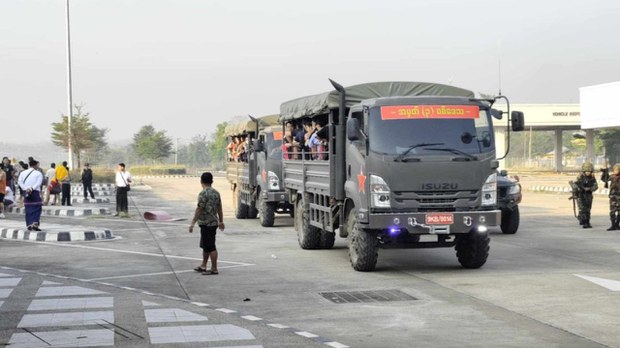 ဂျပန်နိုင်ငံသားတစ်ဦး အပါအဝင် နိုင်ငံခြားသား ၁၄၀ ကျော် BGF လွှဲပြောင်း ဂျပန်နိုင်ငံသားတစ်ဦး အပါအဝင် နိုင်ငံခြားသား ၁၄၀ ကျော် BGF လွှဲပြောင်း