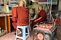 generator_monks_200px.jpg generator_monks_200px.jpg