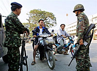 thai_border_checkpoint_200p.jpg thai_border_checkpoint_200p.jpg