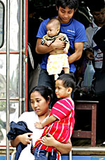 karen_refugee_to_us_150px.jpg karen_refugee_to_us_150px.jpg