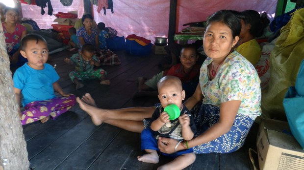 ဘူးသီးတောင်က စစ်ဘေးဒုက္ခသည် ၂၆၀၀ ကျော်ကို နေရပ်ပြန်ဖို့ စစ်ကောင်စီဖိအားပေး ဘူးသီးတောင်က စစ်ဘေးဒုက္ခသည် ၂၆၀၀ ကျော်ကို နေရပ်ပြန်ဖို့ စစ်ကောင်စီဖိအားပေး