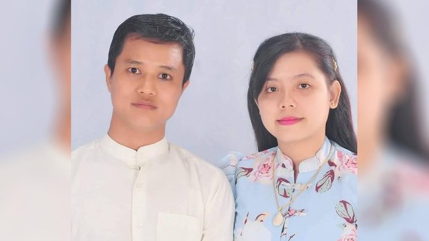စစ်ကိုင်းမြို့မှာ CDM ဝန်ထမ်း ဇနီးမောင်နှံကို ဖမ်းဆီးပြီး နေအိမ်ကိုချိပ်ပိတ် စစ်ကိုင်းမြို့မှာ CDM ဝန်ထမ်း ဇနီးမောင်နှံကို ဖမ်းဆီးပြီး နေအိမ်ကိုချိပ်ပိတ်