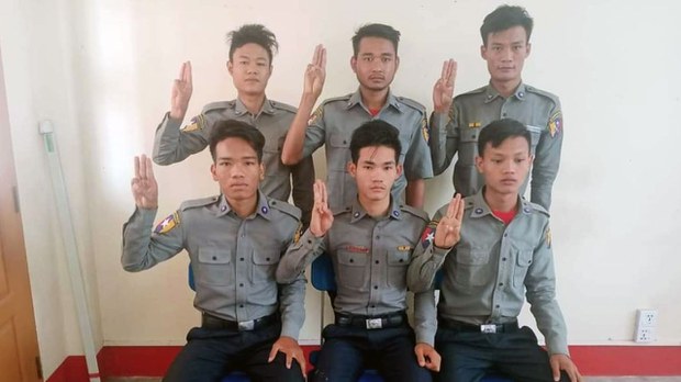 KNU ဧရိယာထဲ ထွက်ပြေးနေတဲ့ CDM ရဲတပ်ဖွဲ့ဝင်၂၅ ဦးရှိနေ