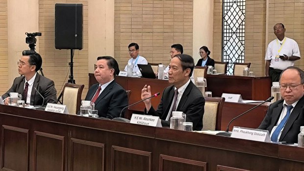 အာဆီယံ အထူးကိုယ်စားလှယ်နဲ့ အပစ်ရပ် တိုင်းရင်းသားလက်နက်ကိုင်ခုနစ်ဖွဲ့ တွေ့ဆုံ အာဆီယံ အထူးကိုယ်စားလှယ်နဲ့ အပစ်ရပ် တိုင်းရင်းသားလက်နက်ကိုင်ခုနစ်ဖွဲ့ တွေ့ဆုံ