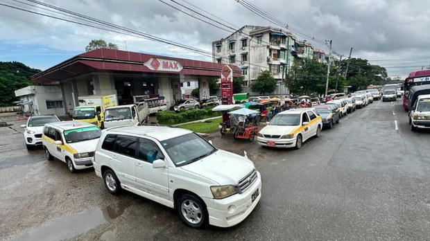 စက်သုံးဆီအတွက် ကန်ဒေါ်လာ သန်းတစ်ရာ ပံ့ပိုးမယ်လို့ စစ်ကောင်စီ ဗဟိုဘဏ်ပြော စက်သုံးဆီအတွက် ကန်ဒေါ်လာ သန်းတစ်ရာ ပံ့ပိုးမယ်လို့ စစ်ကောင်စီ ဗဟိုဘဏ်ပြော