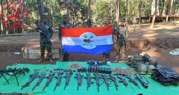 နှစ်ရက်အတွင်း စစ်ကောင်စီတပ်သား ၁၂ ဦး ဖမ်းမိခဲ့ကြောင်း CDF- Asho ထုတ်ပြန် နှစ်ရက်အတွင်း စစ်ကောင်စီတပ်သား ၁၂ ဦး ဖမ်းမိခဲ့ကြောင်း CDF- Asho ထုတ်ပြန်