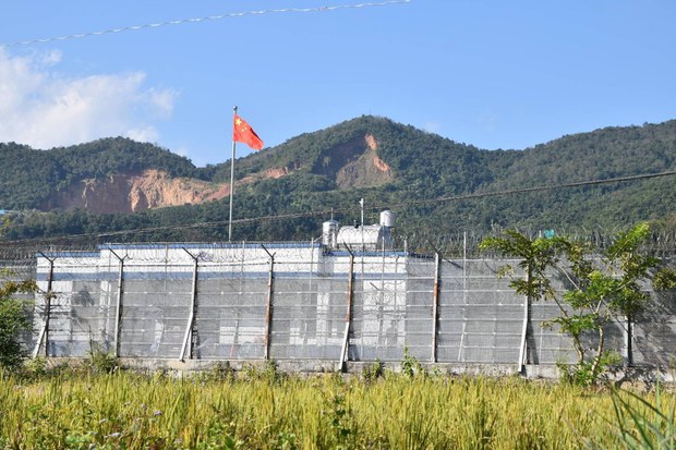 အငြင်းပွားမှုရှိနေတဲ့ နယ်စပ်တလျှောက် တရုတ်ဘက်က ခြံစည်းရိုးဆက်ကာ အငြင်းပွားမှုရှိနေတဲ့ နယ်စပ်တလျှောက် တရုတ်ဘက်က ခြံစည်းရိုးဆက်ကာ