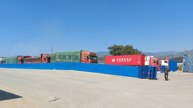 မြန်မာပို့ကုန်တွေကို တရုတ်က ကန့်သတ်လို့ ကုန်သည်တွေ အခက်ကြုံ မြန်မာပို့ကုန်တွေကို တရုတ်က ကန့်သတ်လို့ ကုန်သည်တွေ အခက်ကြုံ
