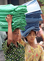 women_carrying_loads_150px.jpg women_carrying_loads_150px.jpg