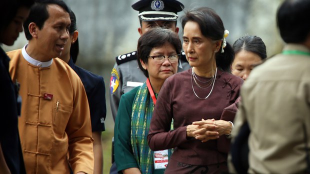 ဒေါ်အောင်ဆန်းစုကြည် အဂတိမှုစွဲချက် နှစ်ဖက်လျှောက်လဲ ဒေါ်အောင်ဆန်းစုကြည် အဂတိမှုစွဲချက် နှစ်ဖက်လျှောက်လဲ