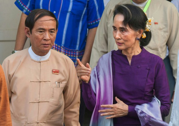 ဒေါ်အောင်ဆန်းစုကြည်နဲ့ ဦးဝင်းမြင့်ကို ဒီဇင်ဘာ ၆ ရက်နေ့ အမိန့်ချမည် ဒေါ်အောင်ဆန်းစုကြည်နဲ့ ဦးဝင်းမြင့်ကို ဒီဇင်ဘာ ၆ ရက်နေ့ အမိန့်ချမည်