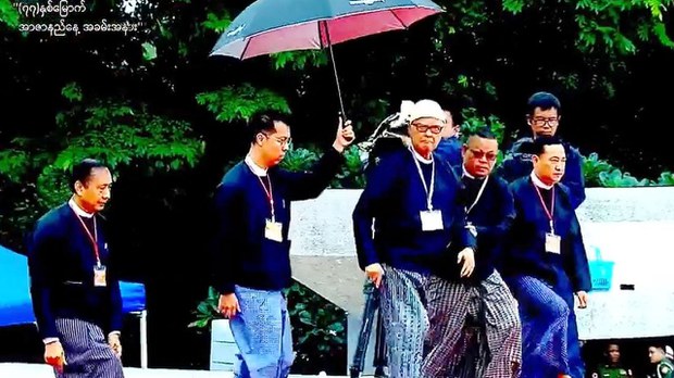 ဒေါ်အောင်ဆန်းစုကြည် အာဇာနည်နေ့အခမ်းအနား တက်ခွင့်မရ ဒေါ်အောင်ဆန်းစုကြည် အာဇာနည်နေ့အခမ်းအနား တက်ခွင့်မရ