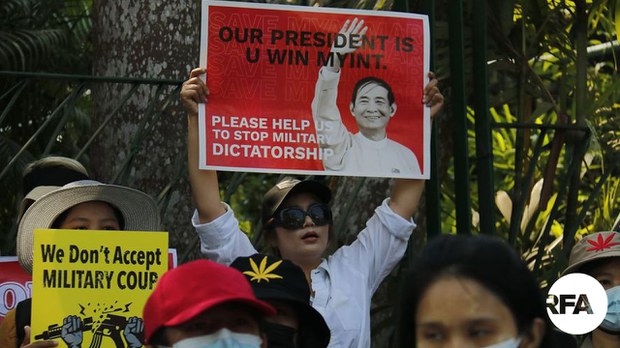 coup-protest-ygn-feb24.jpg coup-protest-ygn-feb24.jpg