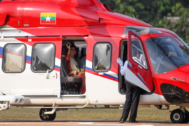 သမ္မတ ဦးဝင်းမြင့်နဲ့ ဒေါ်အောင်ဆန်းစုကြည် အဂတိမှုနဲ့ ထပ်ပြီး တရားစွဲခံရ သမ္မတ ဦးဝင်းမြင့်နဲ့ ဒေါ်အောင်ဆန်းစုကြည် အဂတိမှုနဲ့ ထပ်ပြီး တရားစွဲခံရ