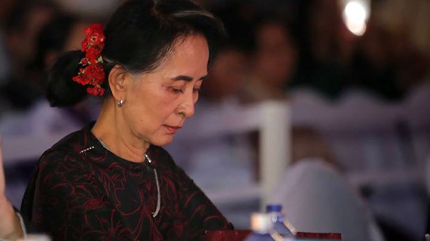 ဒေါ်အောင်ဆန်းစုကြည် ရွေးကောက်ပွဲအမှုနဲ့ စွဲချက်တင်ခံရ ဒေါ်အောင်ဆန်းစုကြည် ရွေးကောက်ပွဲအမှုနဲ့ စွဲချက်တင်ခံရ