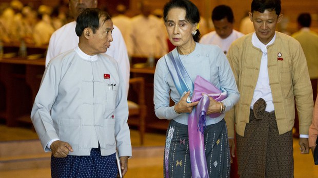 ဒေါ်အောင်ဆန်းစုကြည် စွပ်စွဲခံနေရတဲ့ ရွေးကောက်ပွဲအမှု ဆက်လက်စစ်ဆေး