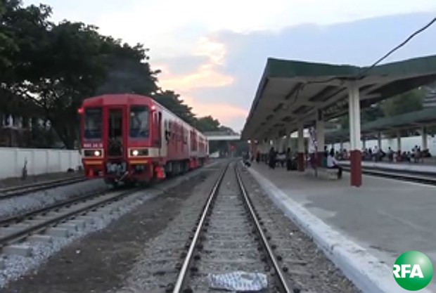 train-620.jpg train-620.jpg
