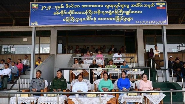 မုံရွာမှာ တိုင်းဝန်ကြီးချုပ်ပါဝင်တဲ့ လမ်းလျှောက်ပွဲ မိုင်းခွဲခံရပြီး ခုနစ်ဦးခန့် ဒဏ်ရာရ
