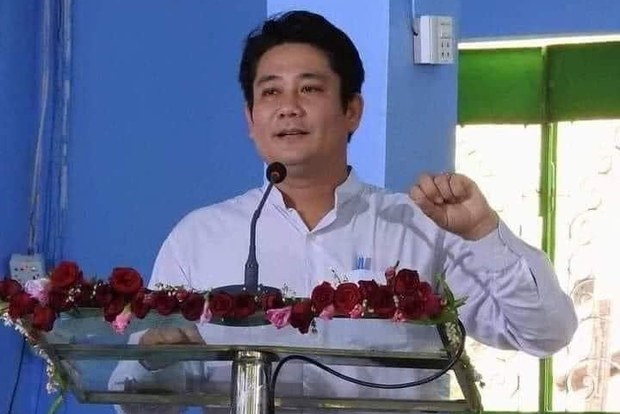 ရန်ကုန်တက္ကသိုလ် ပါမောက္ခ ဒေါက်တာ အာကာမိုးသူ ထောင်သုံးနှစ် ချမှတ်ခံရ ရန်ကုန်တက္ကသိုလ် ပါမောက္ခ ဒေါက်တာ အာကာမိုးသူ ထောင်သုံးနှစ် ချမှတ်ခံရ
