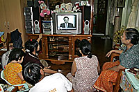 tv_family_200px.jpg tv_family_200px.jpg