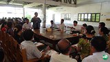 employer-employee-discussion-305.jpg