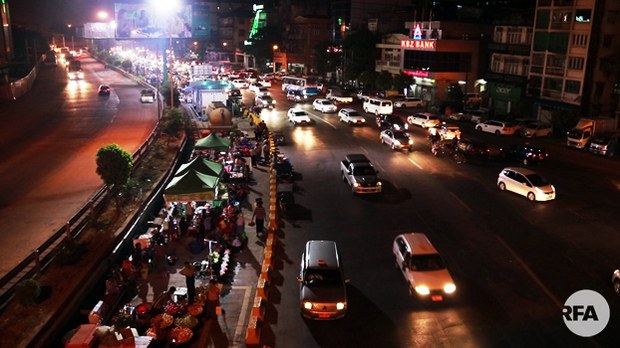 night-market-622.jpg