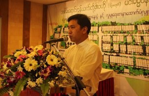ko-jimmy-environmental-meeting-b305