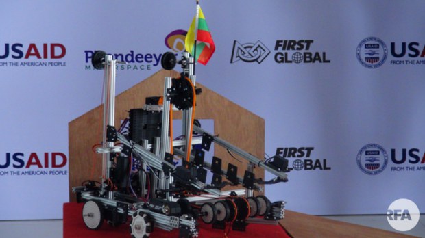robot-622.jpg robot-622.jpg