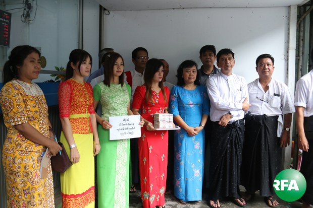 88-flood-donation-620.jpg 88-flood-donation-620.jpg