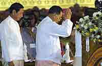 T_Shwe_and_M_Aye_200px.jpg T_Shwe_and_M_Aye_200px.jpg
