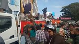 free-giving-fruits-protest-622.jpg