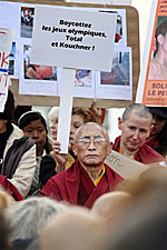 france_demo_150px.jpg france_demo_150px.jpg