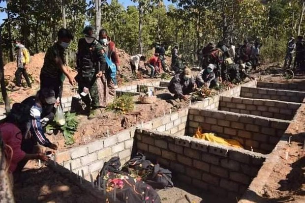 ဖရူဆိုရွာ အစုအပြုံလိုက်သတ်ဖြတ်ခံရမှု ရုပ်အလောင်း ၃၃ ခုနဲ့ အပိုင်းအစတွေကို သင်္ဂြိုဟ်