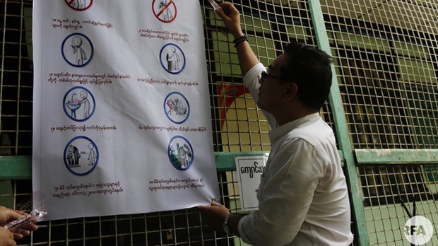h1n1-mask-school-622.jpg