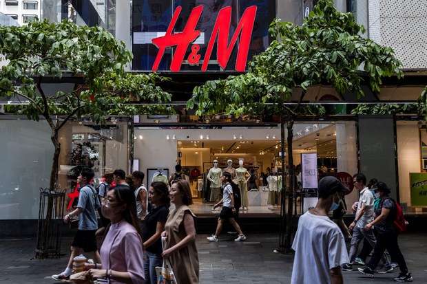 မြန်မာက H&M စက်ရုံတွေမှာ အလုပ်သမားအခွင့်အရေးချိုးဖောက်ခံရမှုတွေရှိနေ
