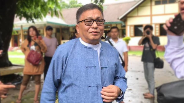 ဒေါက်တာ ခလမ်ဆမ်ဆွန် မြစ်ကြီးနားအကျဉ်းထောင် အပို့ခံရ