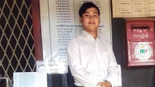 ဟုမ္မလင်းမြို့က ဥပဒေကျောင်းသားအပါအဝင် ကိုးဦး ထောင် ၁၀ နှစ်ကျော် ချမှတ်ခံရ ဟုမ္မလင်းမြို့က ဥပဒေကျောင်းသားအပါအဝင် ကိုးဦး ထောင် ၁၀ နှစ်ကျော် ချမှတ်ခံရ