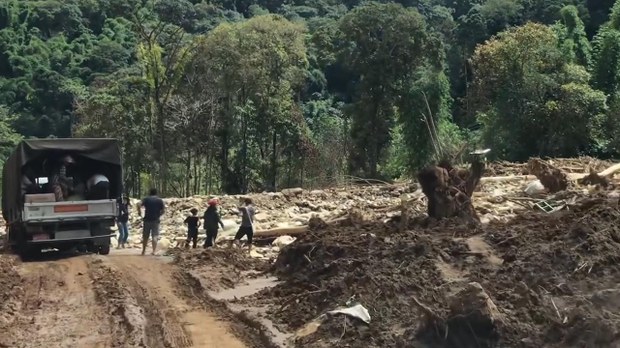 ဟိုပုံးမြို့နယ် မဲနယ်တောင်ဒေသက ရေဘေးဒုက္ခသည်တွေ အကူအညီ မရသေး ဟိုပုံးမြို့နယ် မဲနယ်တောင်ဒေသက ရေဘေးဒုက္ခသည်တွေ အကူအညီ မရသေး