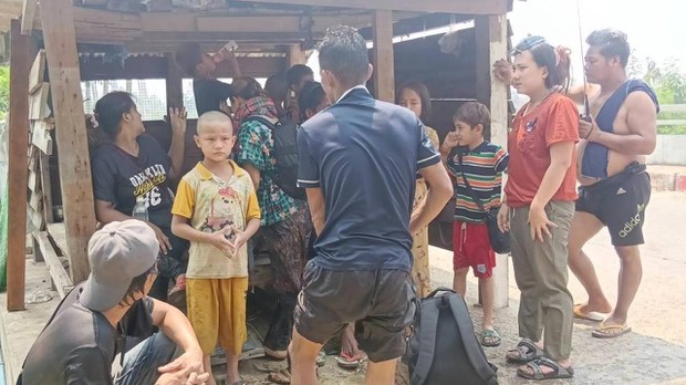 ဖားဆောင်းမှာ ဓားစာခံအဖြစ် ဖမ်းဆီးခံရသူအချို့ ထွက်ပြေးလွတ်မြောက်လာ ဖားဆောင်းမှာ ဓားစာခံအဖြစ် ဖမ်းဆီးခံရသူအချို့ ထွက်ပြေးလွတ်မြောက်လာ